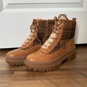 Lucky Brand fur lined boots